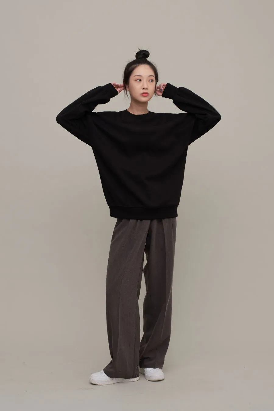 Essential Sweatshirt F17