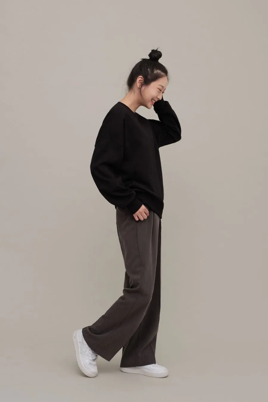 Essential Sweatshirt F17