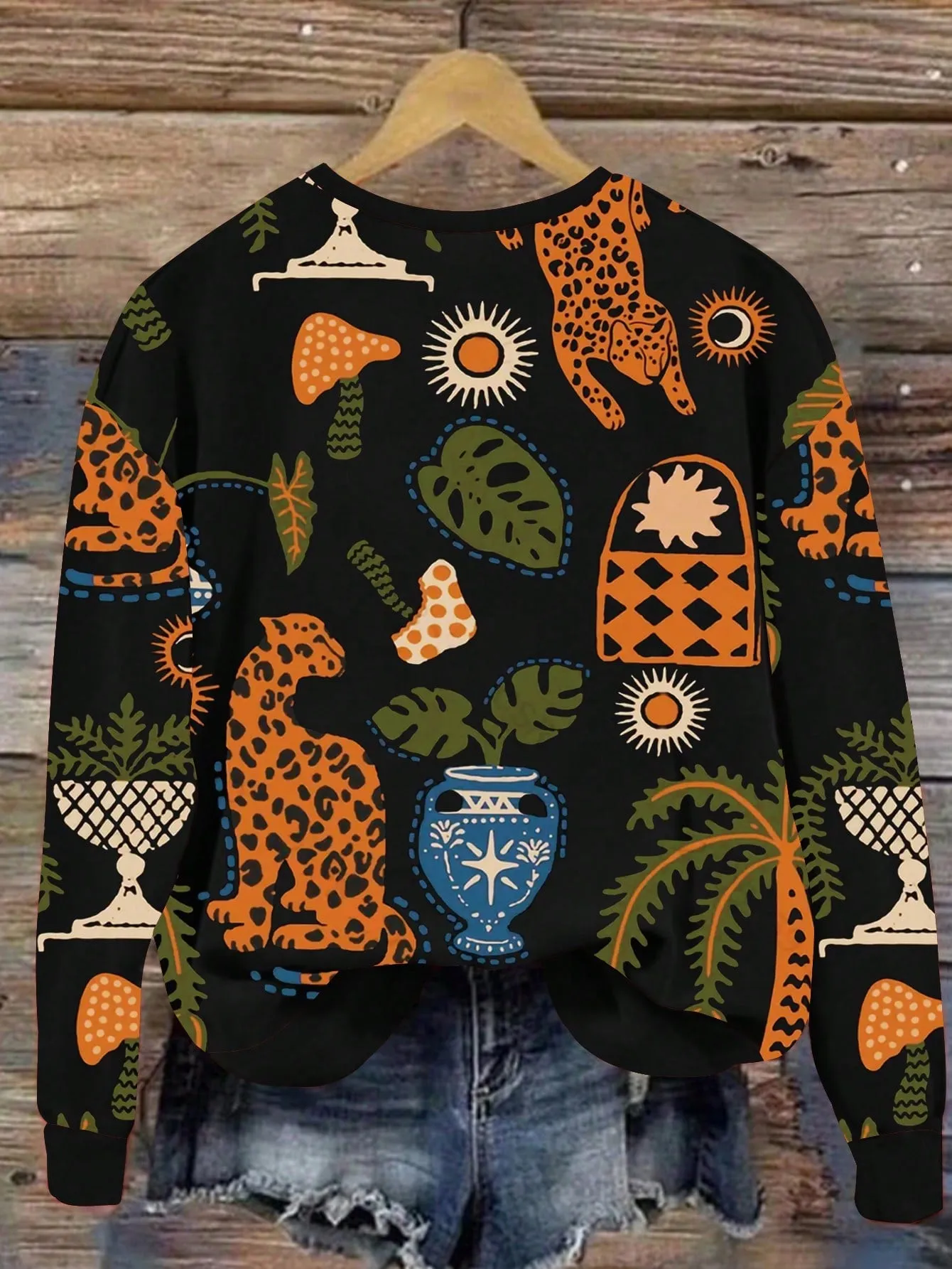 LUNE Women's Round Neck Long Sleeve Sweatshirt With Tiger, Plant, Sun Abstract Patterns, Soft Knit, Autumn/Winter