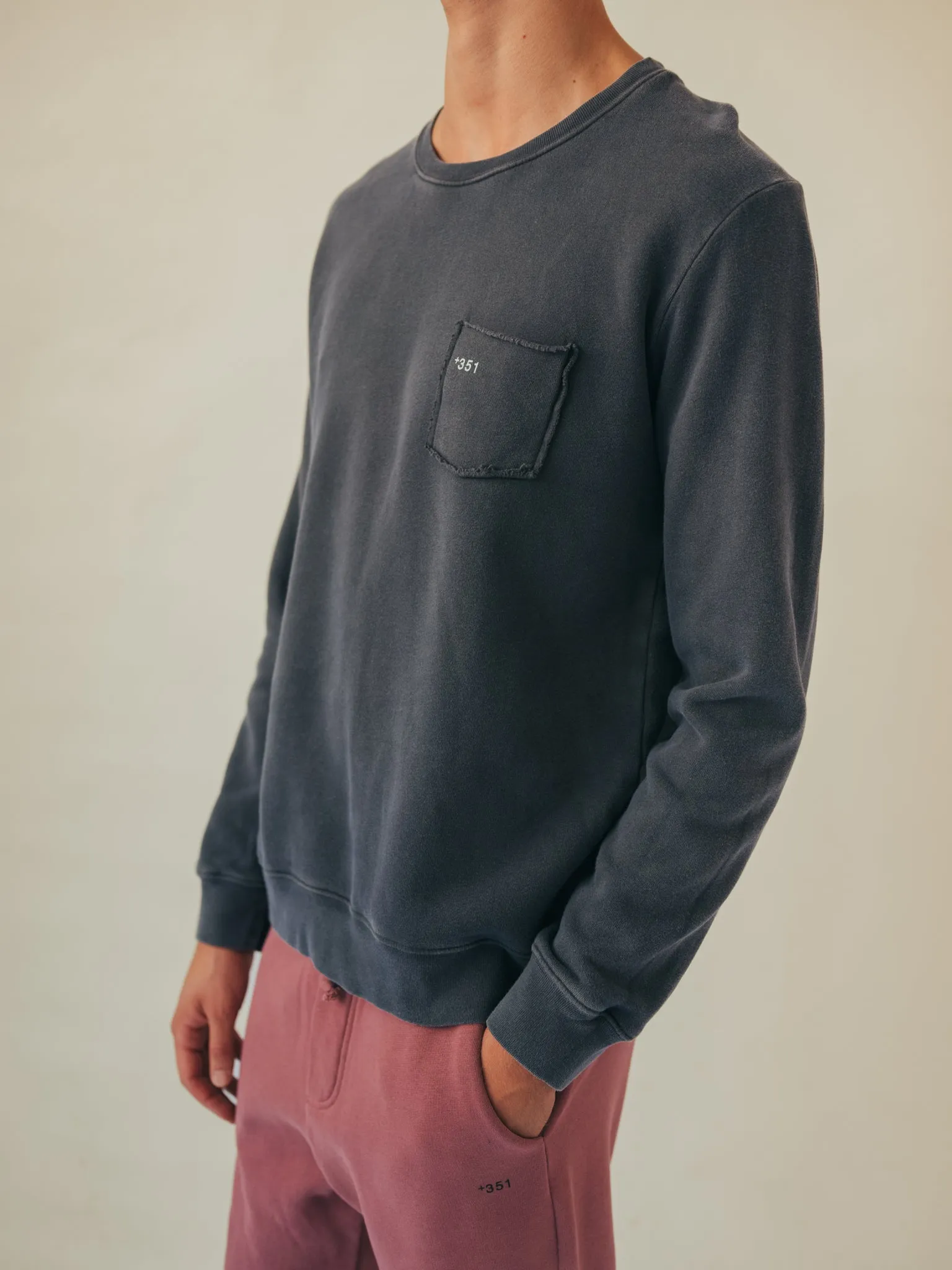 SWEATSHIRT ESSENTIAL CHARCOAL